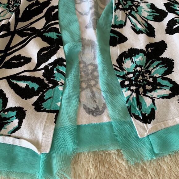 I-N-C black and blue floral sweater cover up - Picture 12 of 16